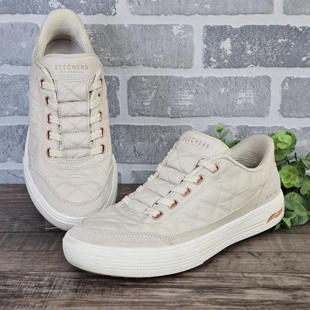 Skechers Arch Fit Arcade Cozy Fit Hands Free Womens 8 Off White Sneakers 177209